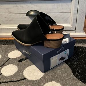 Black mules, women’s size 8.